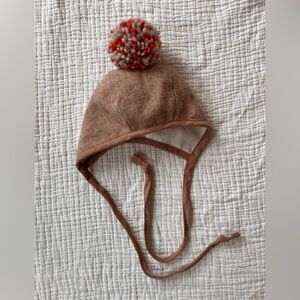 Briar baby bonnet -excellent used condition- 0-3mo
